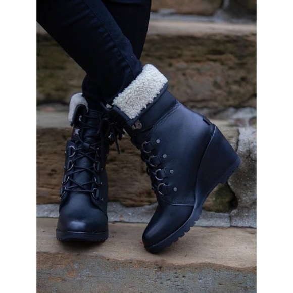 sorel after hours lace up bootie